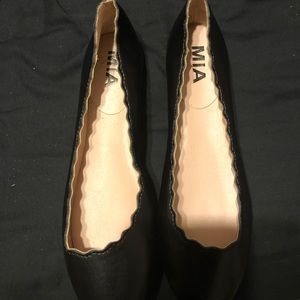 Brand new  Mia ballet flats without box